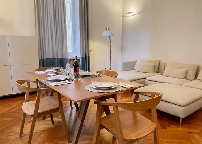 Mirabello Apt, Elegant And Shiny, 2Bdr Ac, 2 Bth, Private Parking!