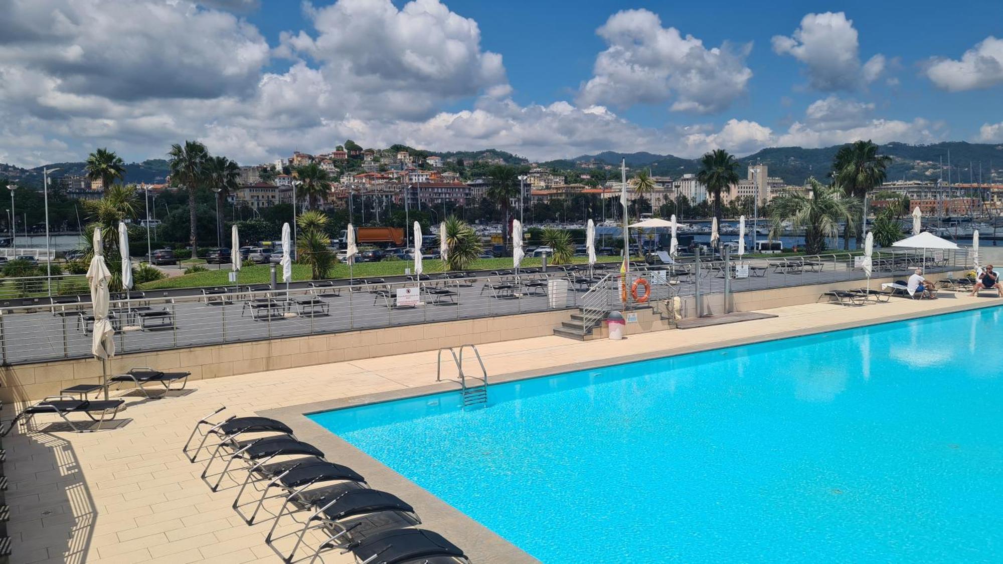 Mirabello Apt, Elegant And Shiny, 2bdr Ac, 2 Bth, Private Parking! *