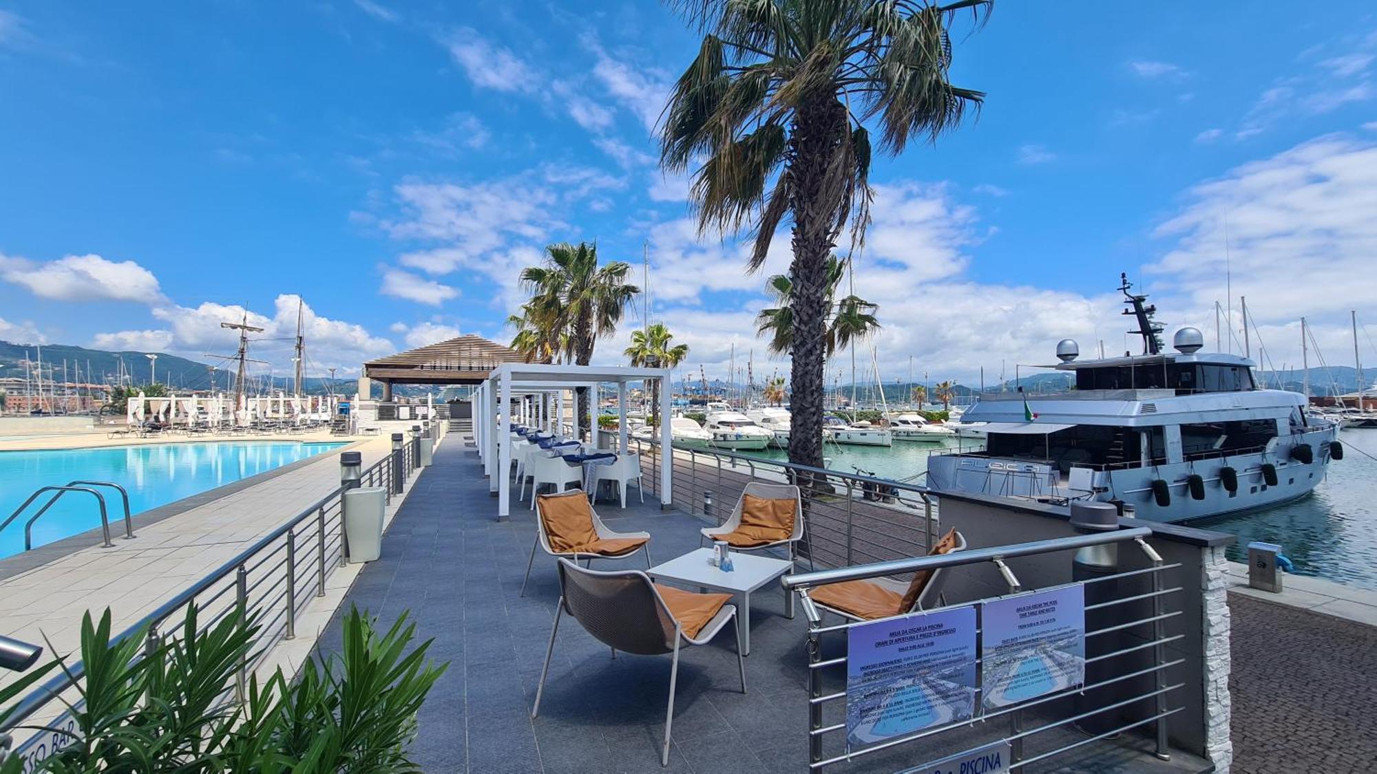 Mirabello Apt, Elegant And Shiny, 2bdr Ac, 2 Bth, Private Parking!