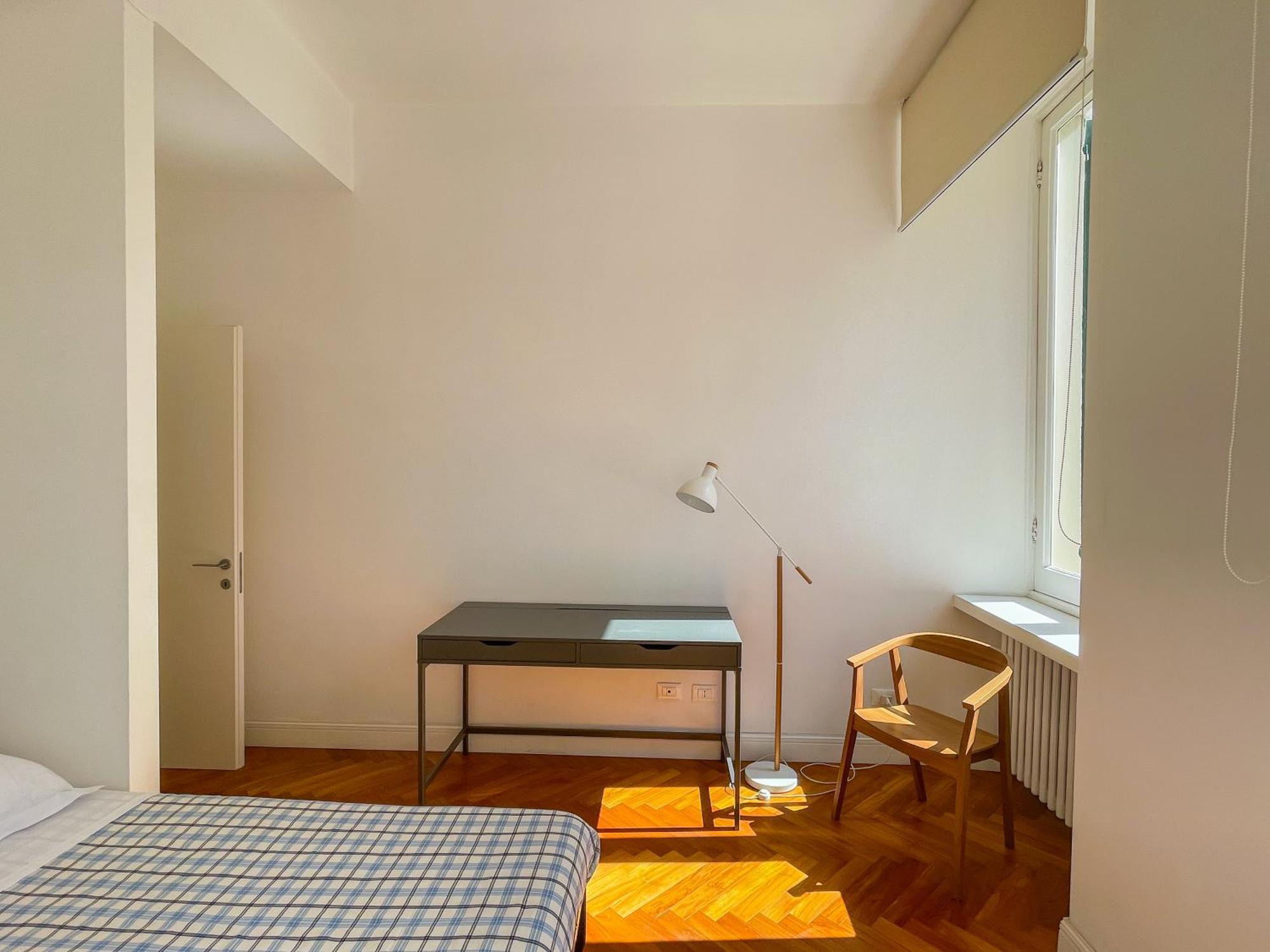 Appartamento Mirabello Apt, Elegant And Shiny, 2bdr Ac, 2 Bth, Private Parking!