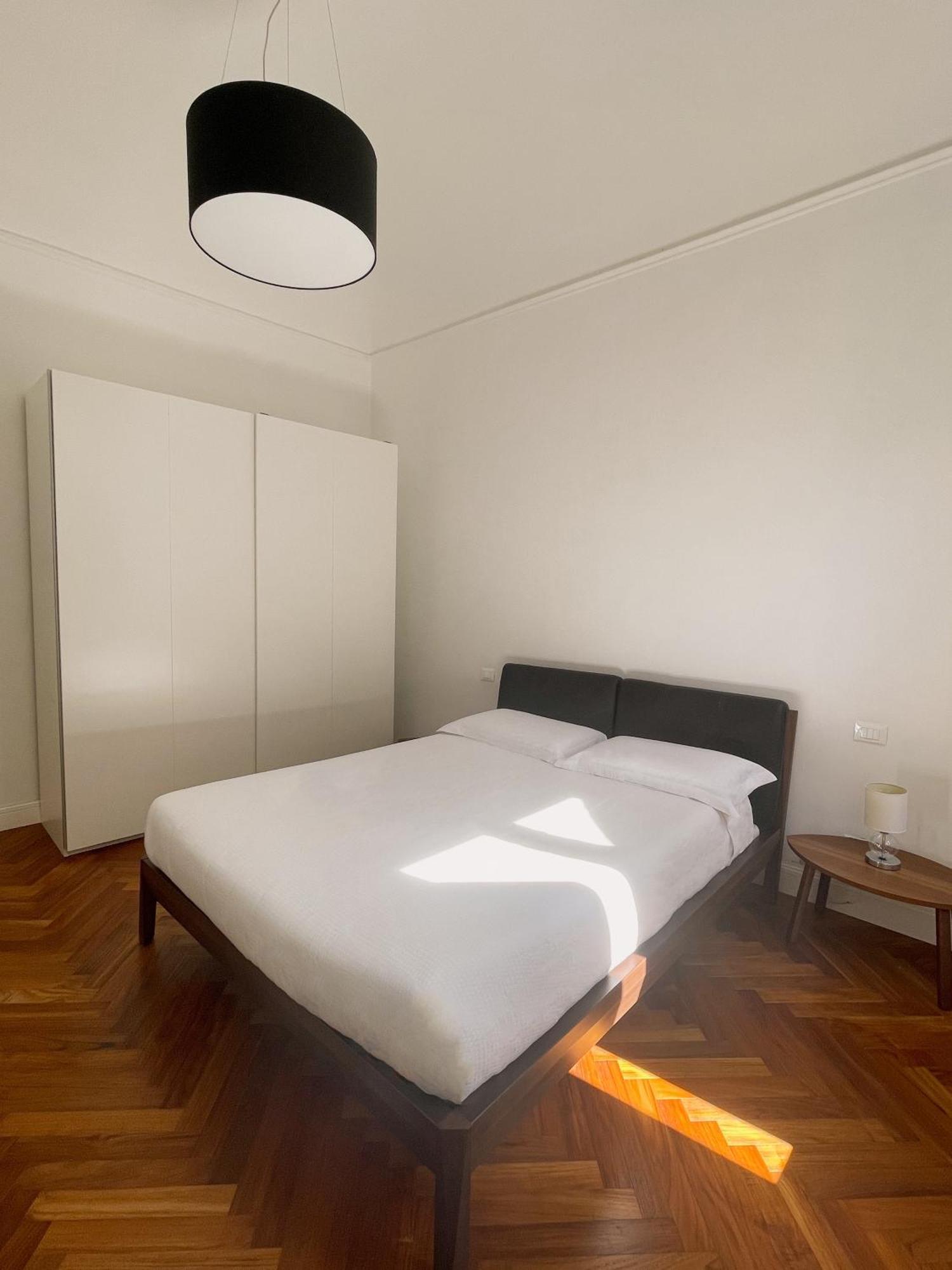 Appartamento Mirabello Apt, Elegant And Shiny, 2bdr Ac, 2 Bth, Private Parking!