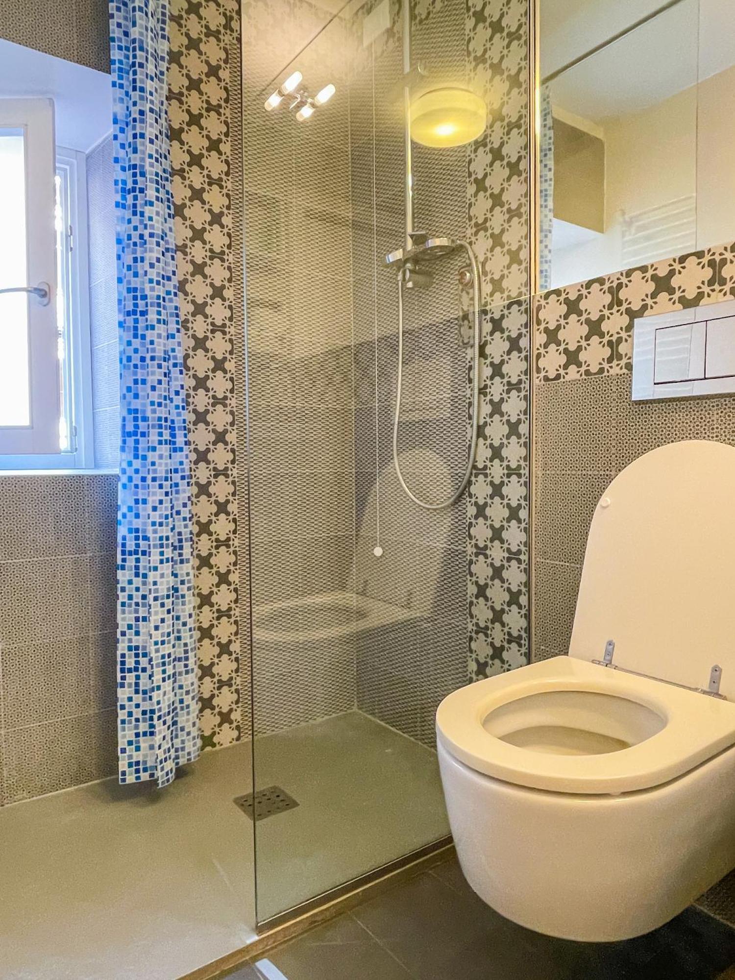 Mirabello Apt, Elegant And Shiny, 2bdr Ac, 2 Bth, Private Parking! Appartamento *