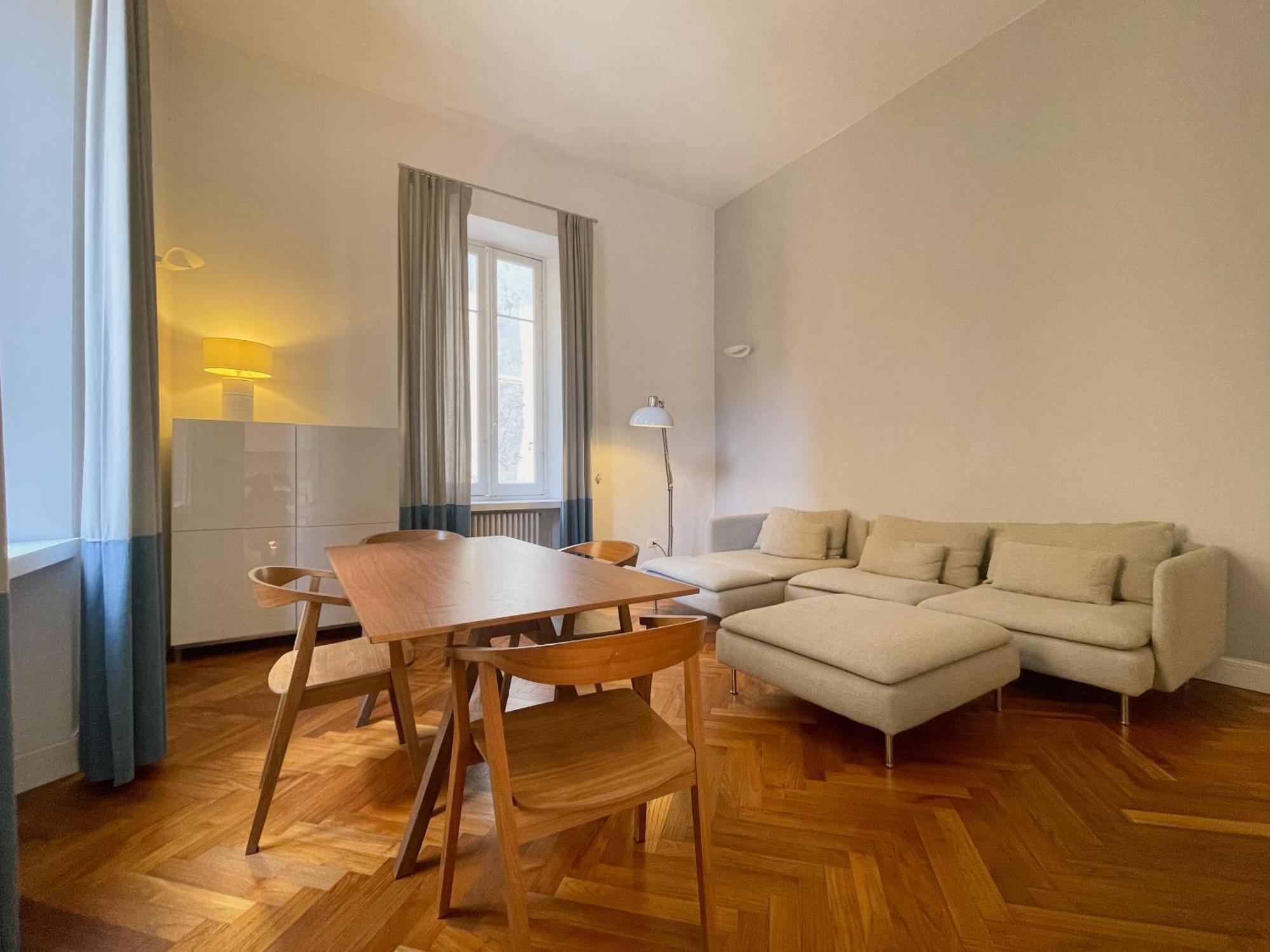 Appartamento Mirabello Apt, Elegant And Shiny, 2bdr Ac, 2 Bth, Private Parking! La Spezia